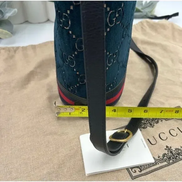 Women's Gucci OPHIDIA blue velvet bucket bag with leather trim, and web stripe - Picture 7 of 16